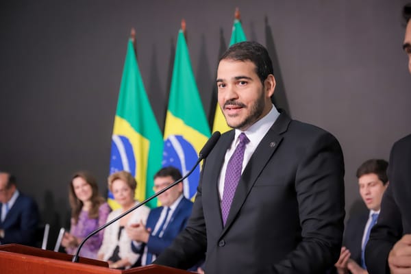 Jorge Messias, Advogado-Geral da União, destaca compromisso com estabilidade democrática e diálogo com evangélicos