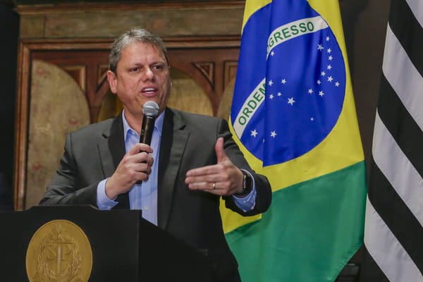 Tarcísio libera igrejas de pagar impostos sobre bens importados, e outras notícias nacionais