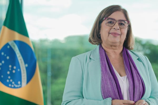 Ministra busca diálogo com mulheres evangélicas, e outras notícias nacionais